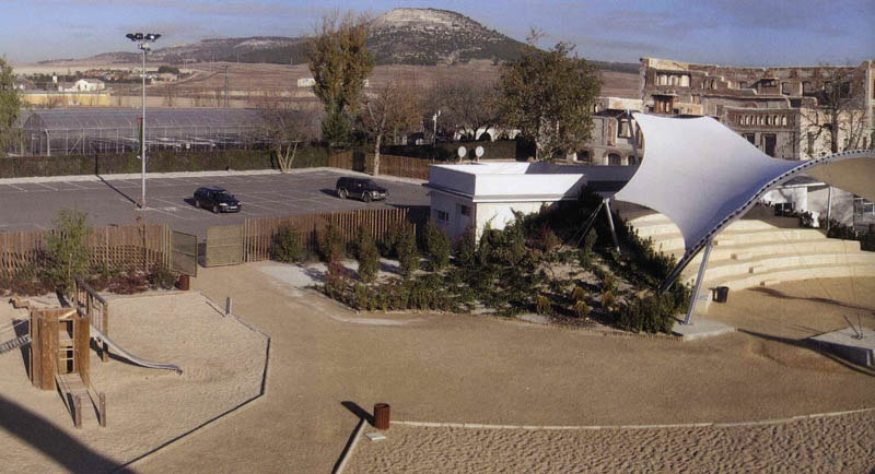 08-003.jpg